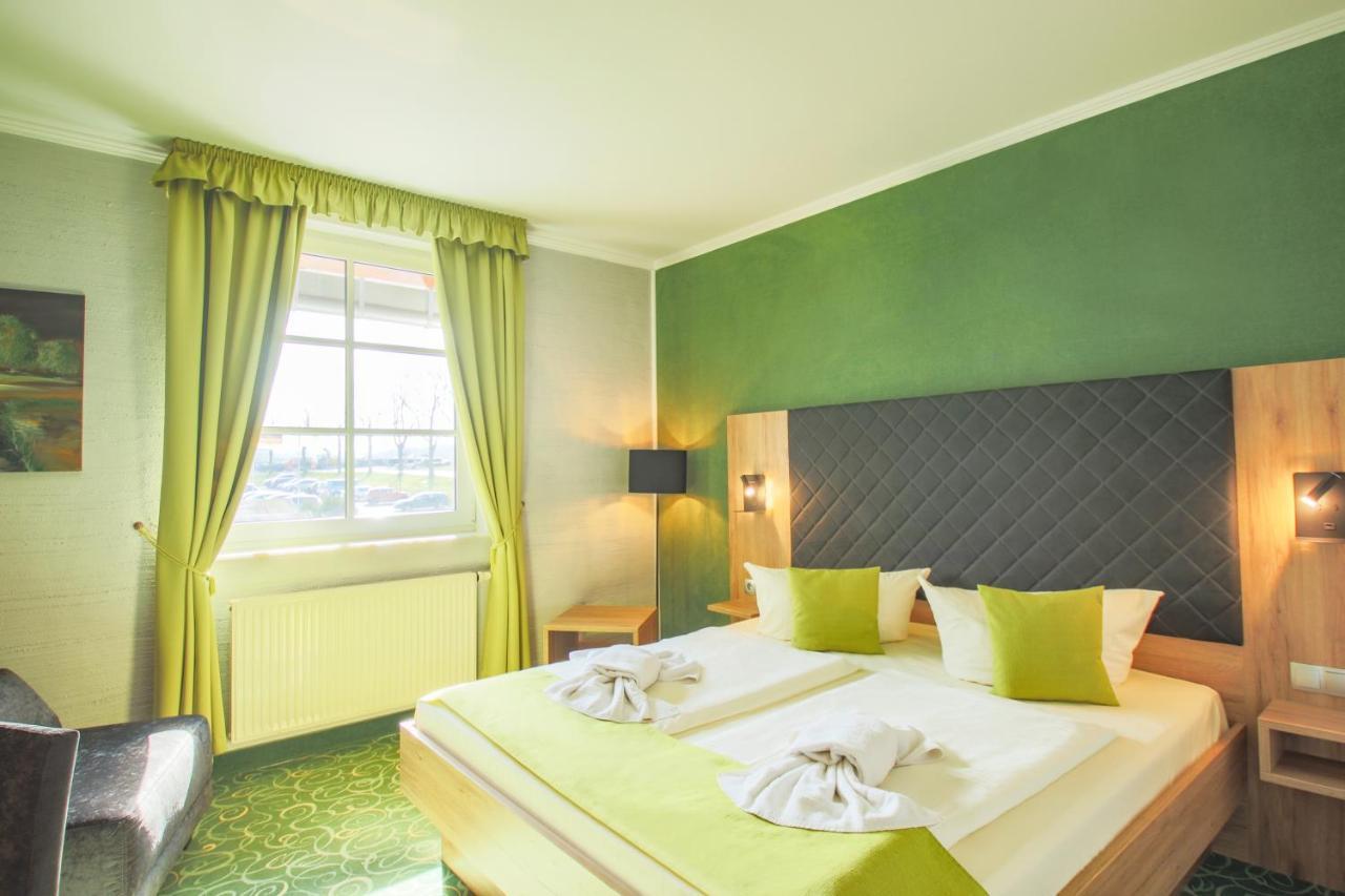 Panorama Berghotel Wettiner Hoehe Seiffen Bagian luar foto
